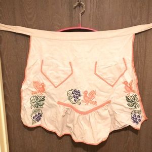 Vintage Hand Embroidered Half Apron - 20”x19”, each waist tie is 25”